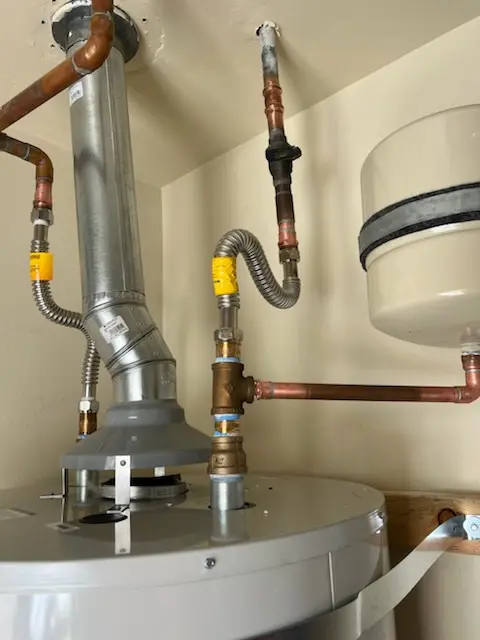 Water heater installation and plumbing repair in Villa Park